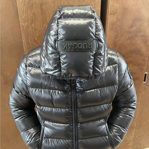 Selling my 100% authentic rudsak jacket paid 900$ for it
